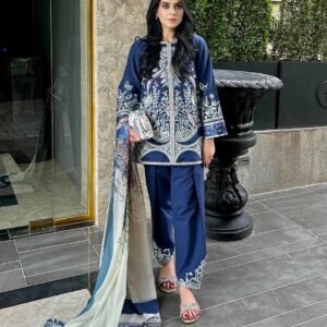 𝐄𝐋𝐀𝐑𝐀 Drenched in deep navy elegance three piece